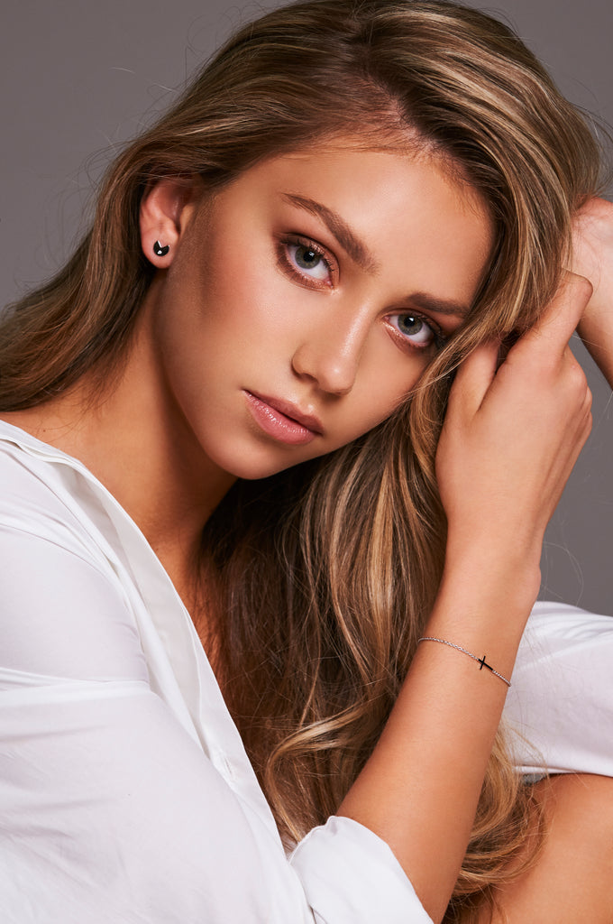 18 CARAT WHITE GOLD EARRINGS BRONTE with AUSTRALIAN PINK DIAMOND - Delicate Jewellery Australia