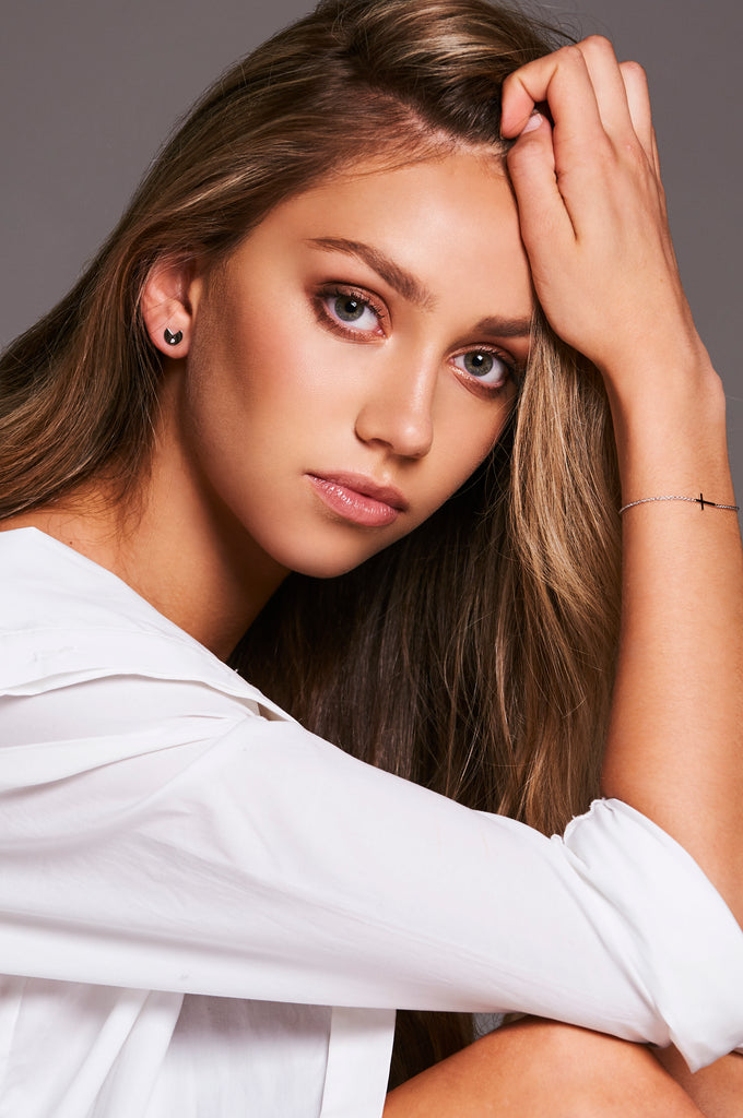 18 CARAT WHITE GOLD EARRINGS BRONTE with AUSTRALIAN PINK DIAMOND - Delicate Jewellery Australia